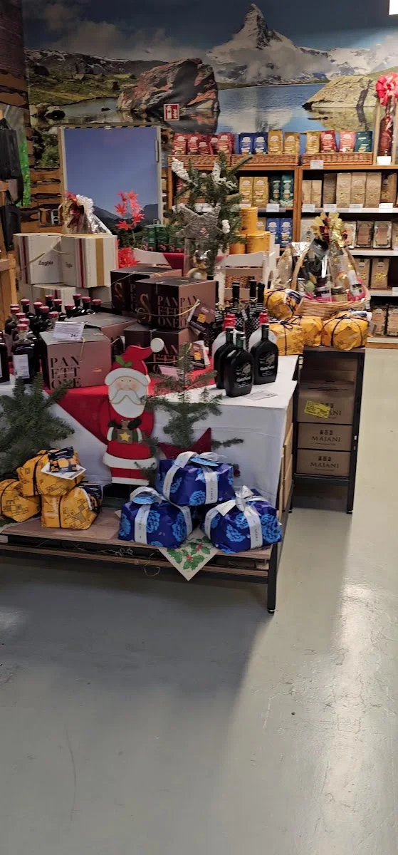 Waurig - Mondo Italiano Linden – Supermarkt in Linden, Hessen