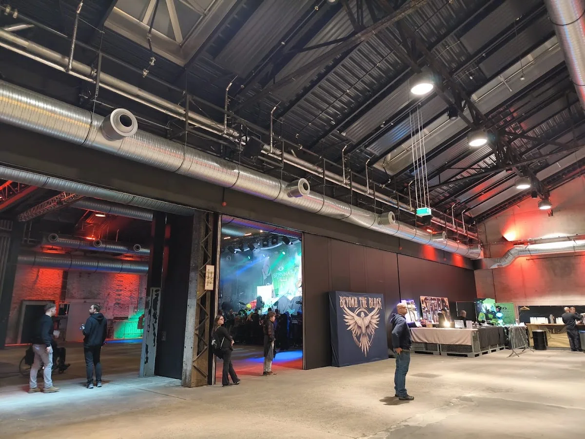 WAGENHALLEN STUTTGART – Besucherfoto von Tobias Vogel in Stuttgart Stuttgart-Nord, Baden-Württemberg
