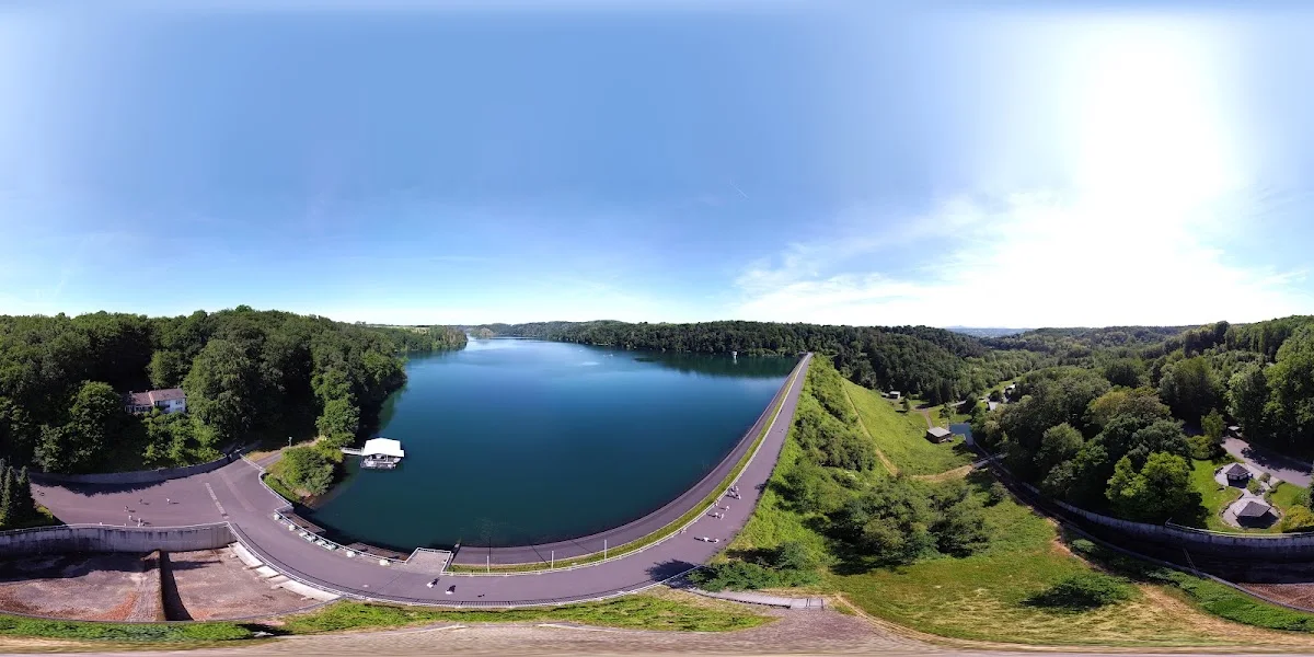 Staumauer Wahnbachtalsperre – Street View & 360°-Fotos in Siegburg, Nordrhein-Westfalen