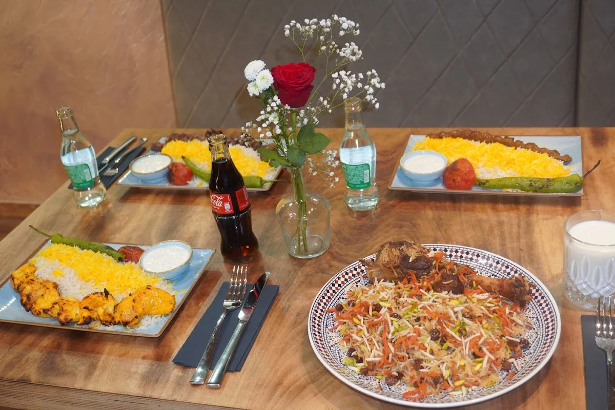 Mazar Restaurant – Essen und Trinken in Düsseldorf, Nordrhein-Westfalen