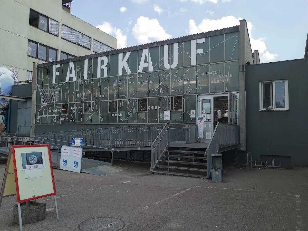 FAIRKAUF Secondhand-Kaufhaus – Besucherfoto von Klaus XAXA in Stuttgart Feuerbach, Baden-Württemberg