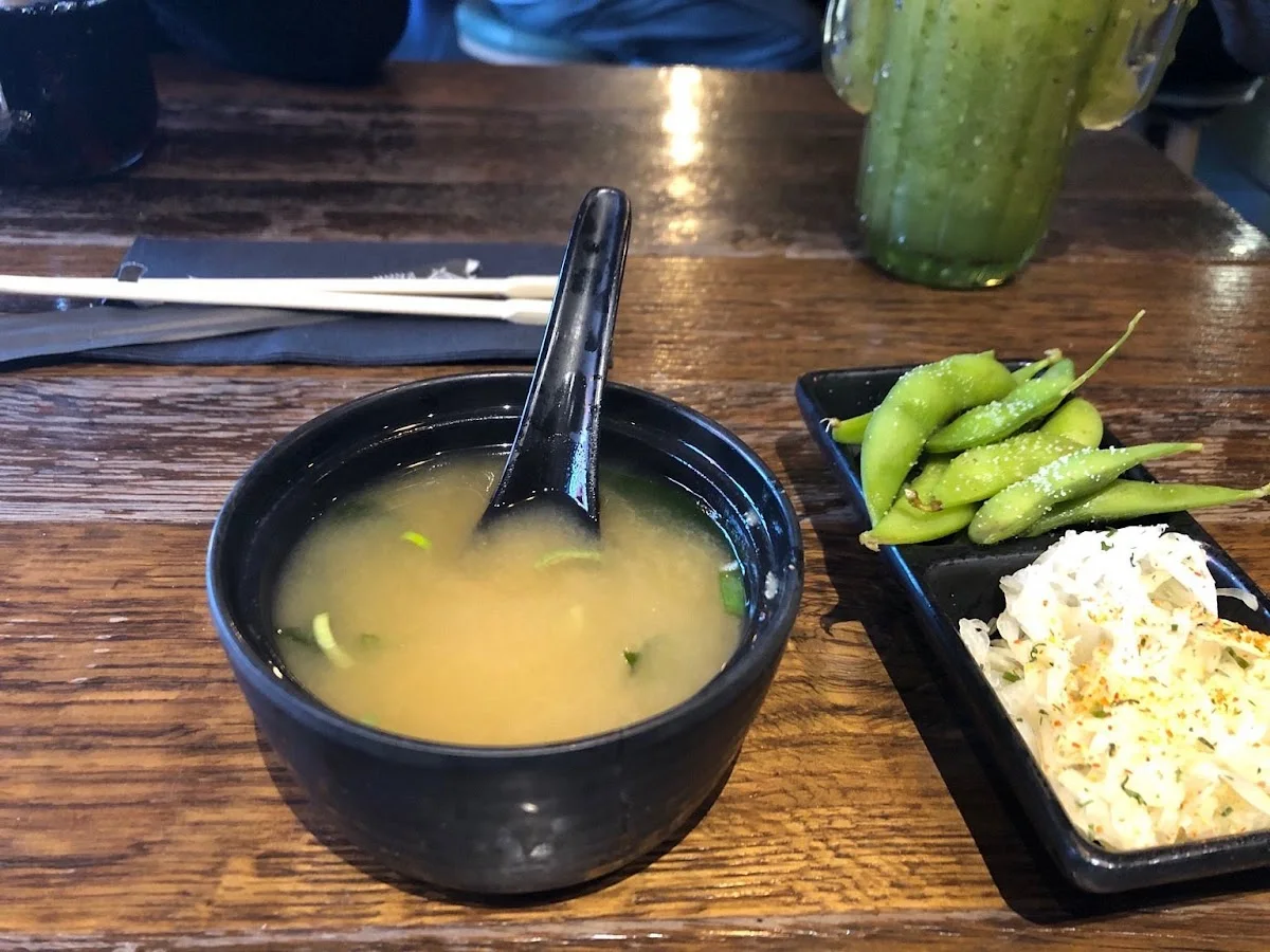 Berger Streetfood - Fusion Sushi – Miso-Suppe in Frankfurt am Main, Hessen