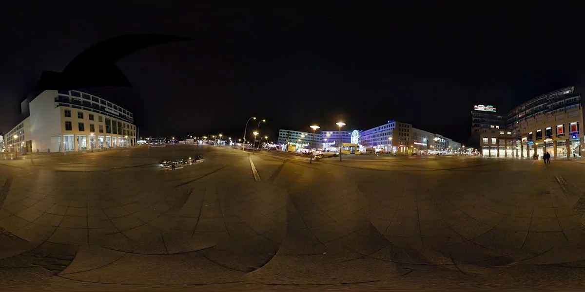 Marktplatz Center Hellersdorf – Street View & 360°-Fotos in Berlin