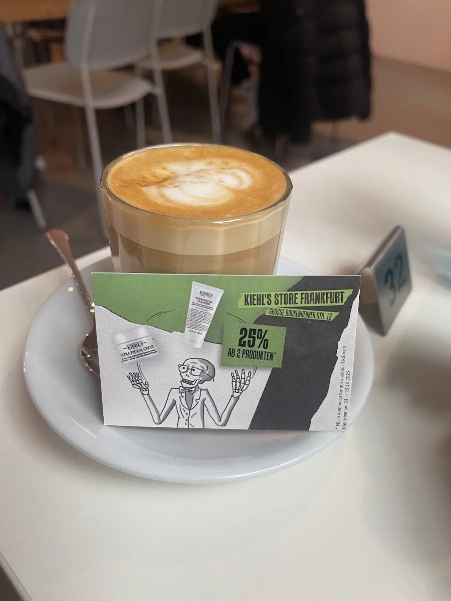 Elaine’s Deli – Cortado in Frankfurt am Main, Hessen