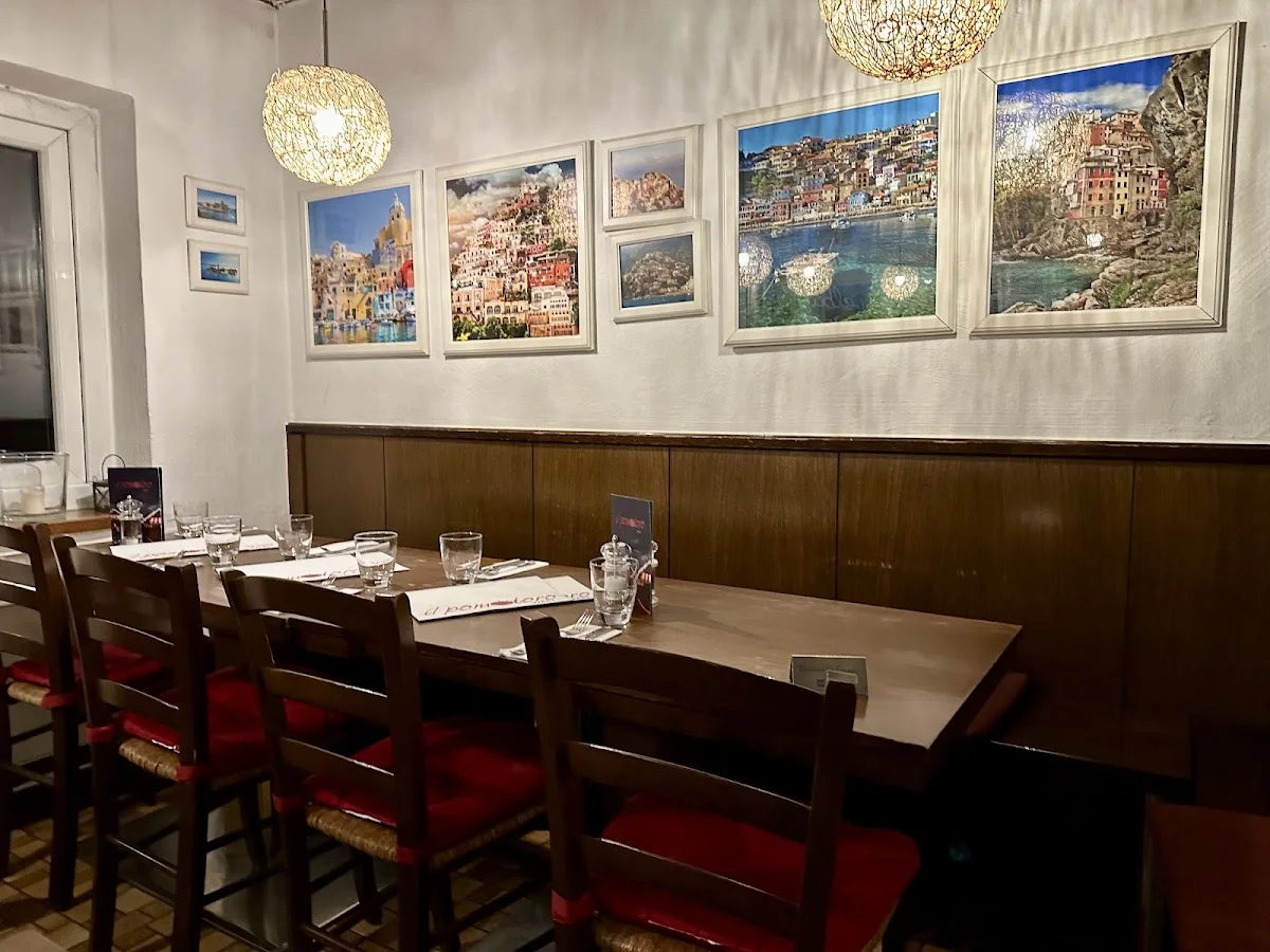 Il Pomodoro S-West – Atmosphäre in Stuttgart, Baden-Württemberg