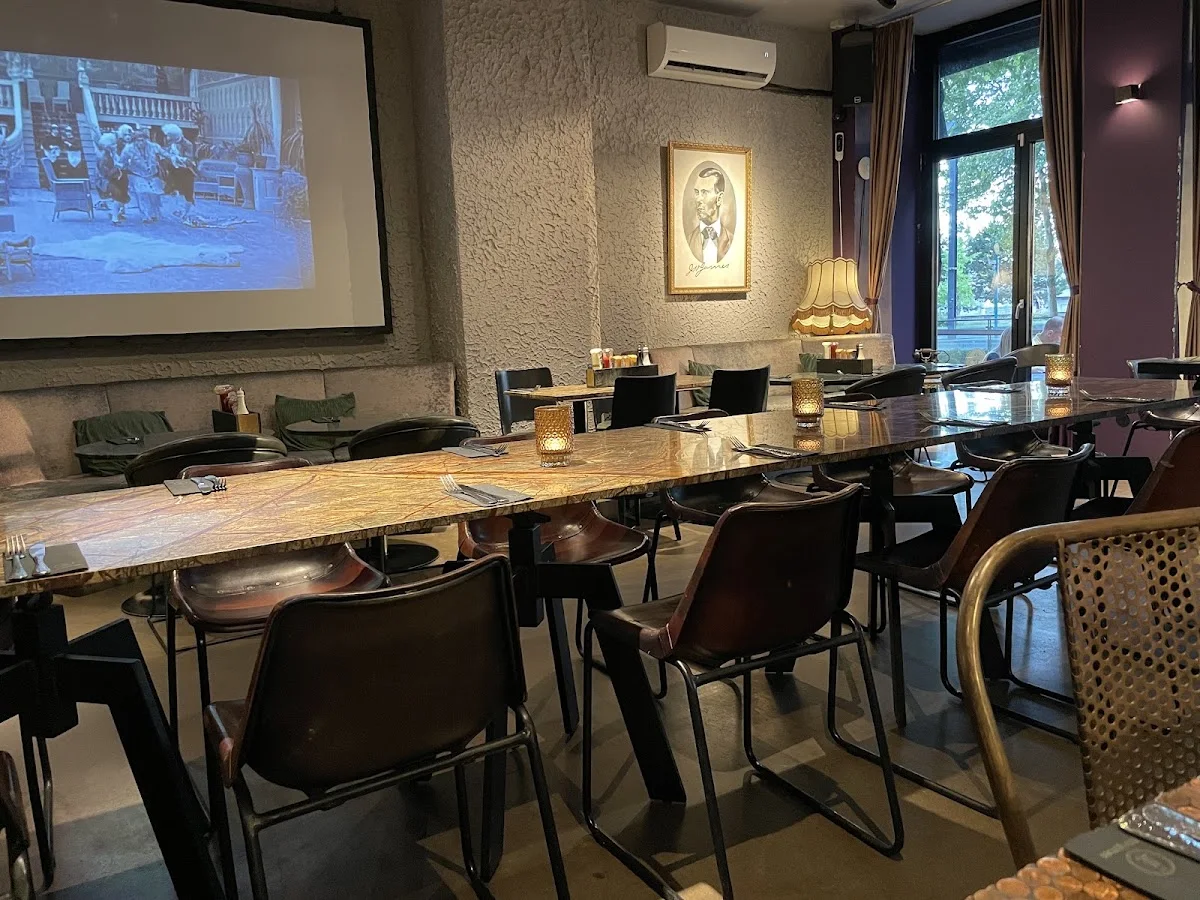 Jesse James – Atmosphäre in Frankfurt am Main, Hessen