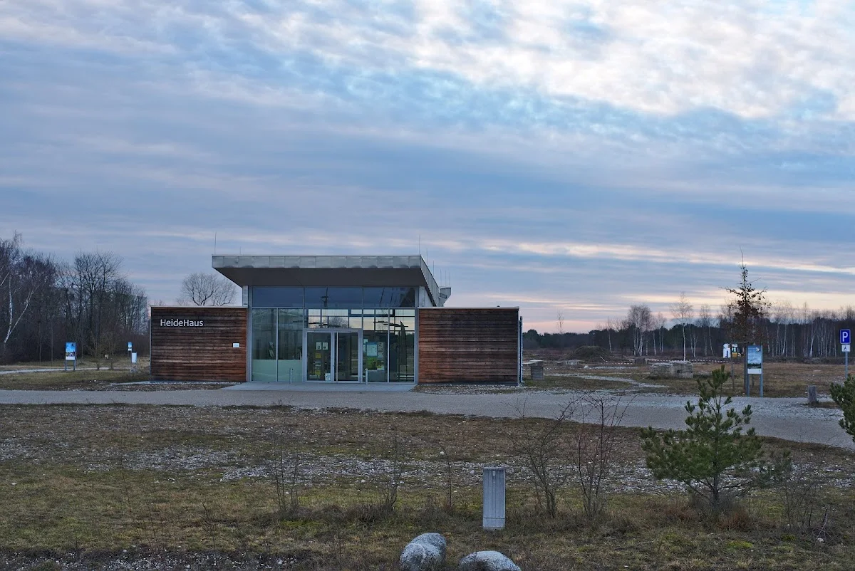 Südliche Fröttmaninger Heide – HeideHaus in Garching bei München, Bayern