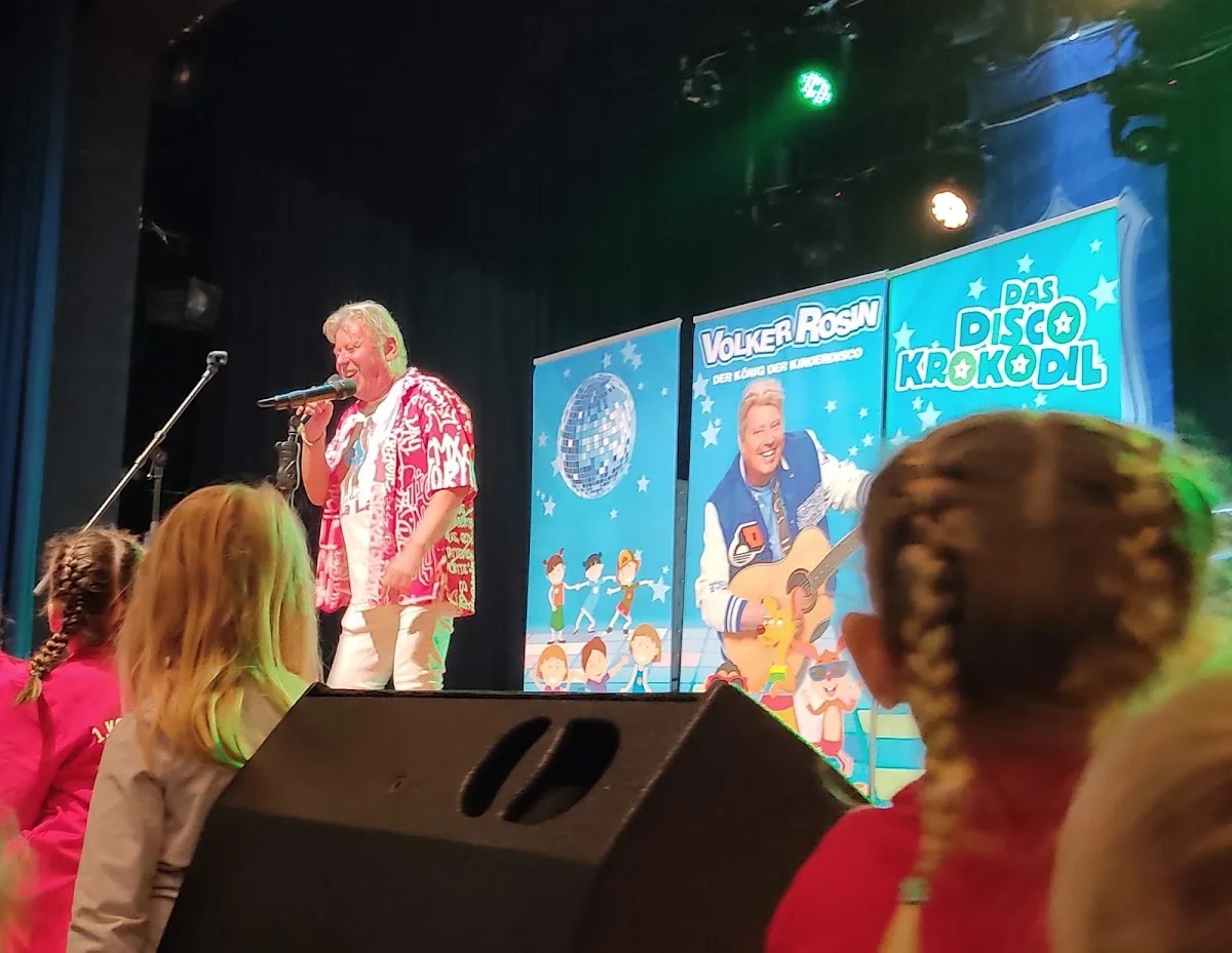 Festhalle Weisweiler – Besucherfoto: Hilde Lauter in Eschweiler, Nordrhein-Westfalen