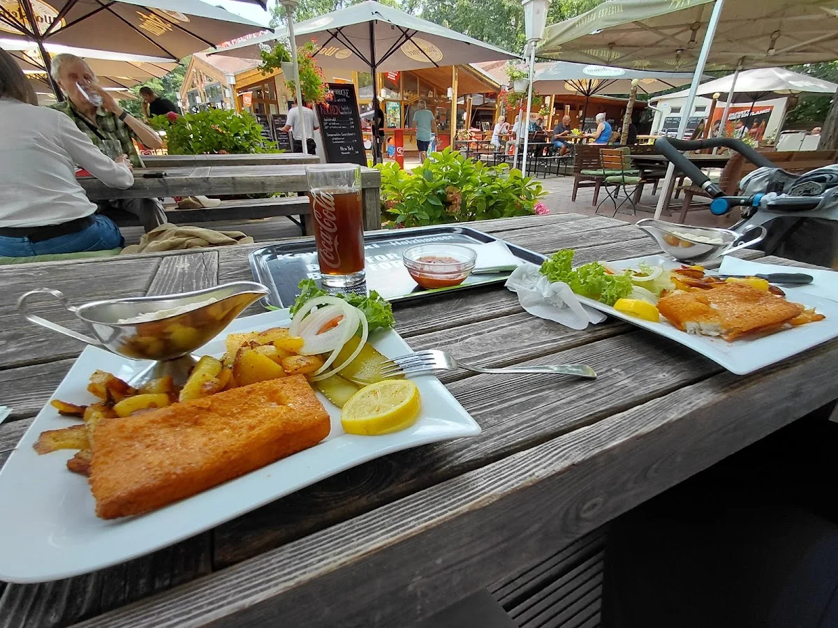 AVUS-Treff Spinner-Brücke – Österreichisches Restaurant in Berlin