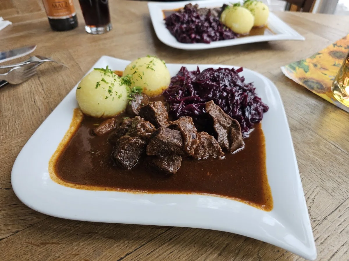 AVUS-Treff Spinner-Brücke – Sauerbraten in Berlin