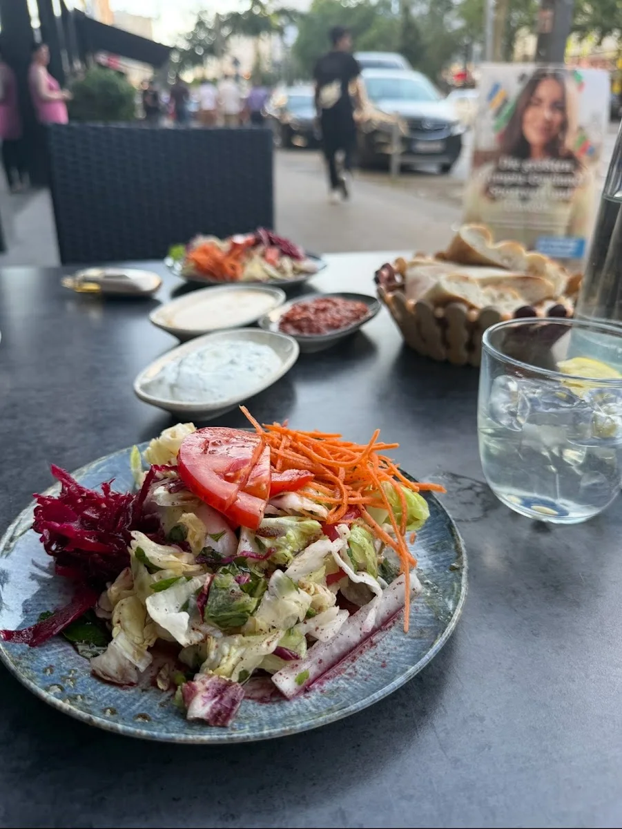 Lades Holzkohlegrill Restaurant Hamburg – Türkisches Restaurant in Hamburg