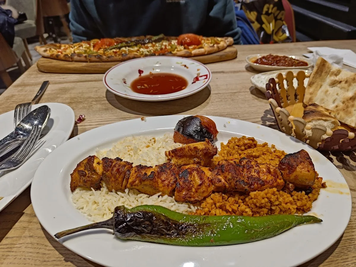 Lades Holzkohlegrill Restaurant Hamburg – Kebab in Hamburg