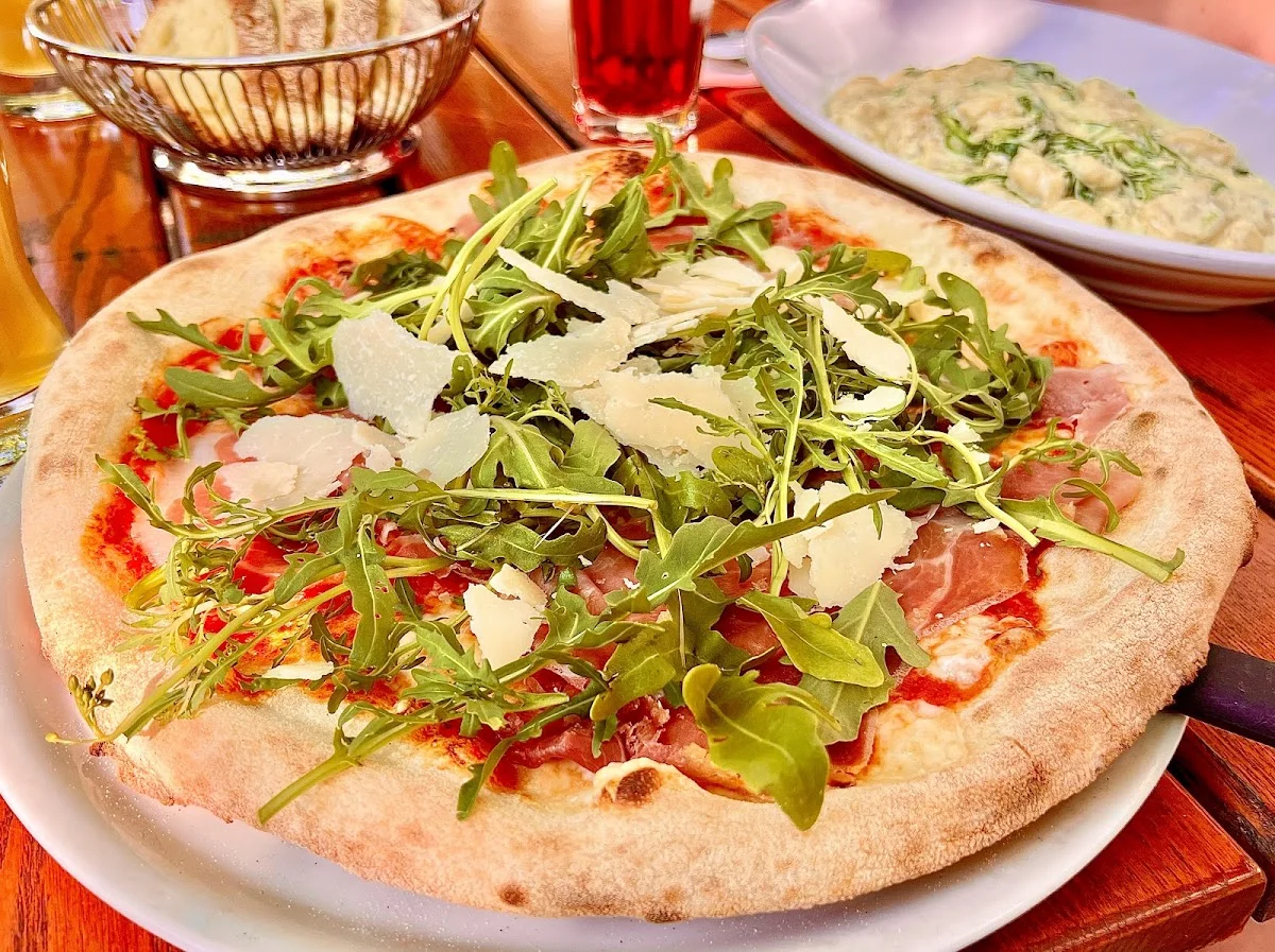 Restaurant La Piazza – Essen und Trinken in Stuttgart, Baden-Württemberg