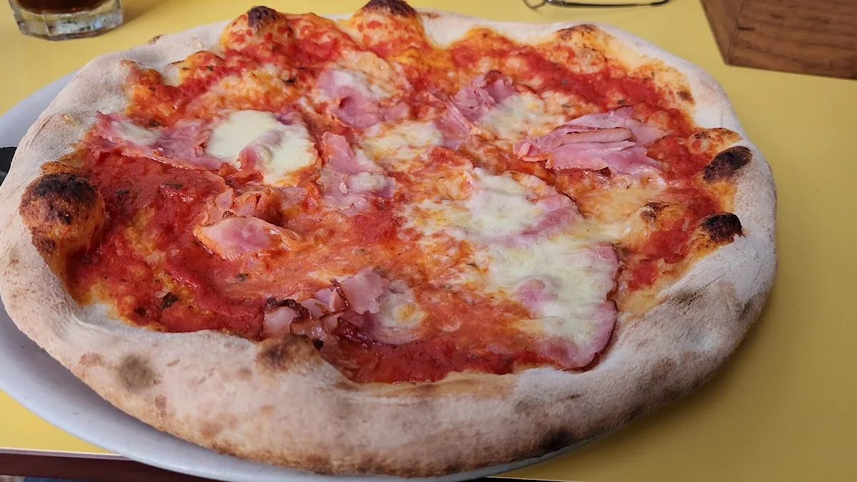 Restaurant La Piazza – Pizza in Stuttgart, Baden-Württemberg