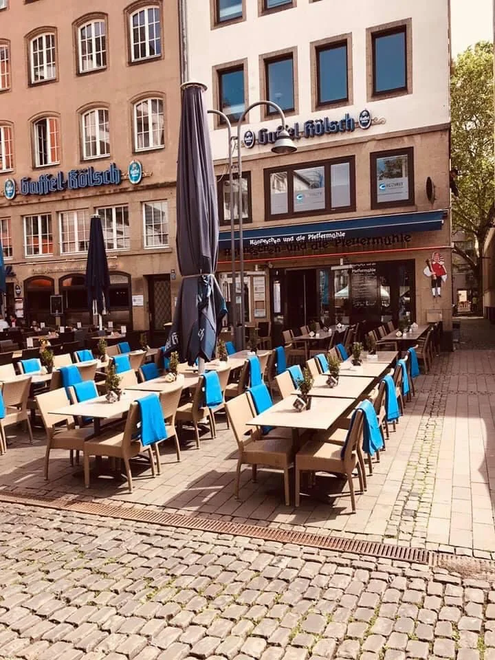 Hänneschen und die Pfeffermühle – Atmosphäre in Köln, Nordrhein-Westfalen