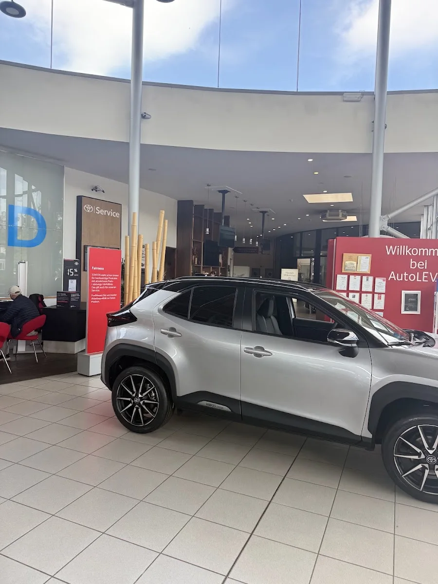 Auto Levy GmbH – Besucherfoto von Marusya Mandala in Düsseldorf, Nordrhein-Westfalen