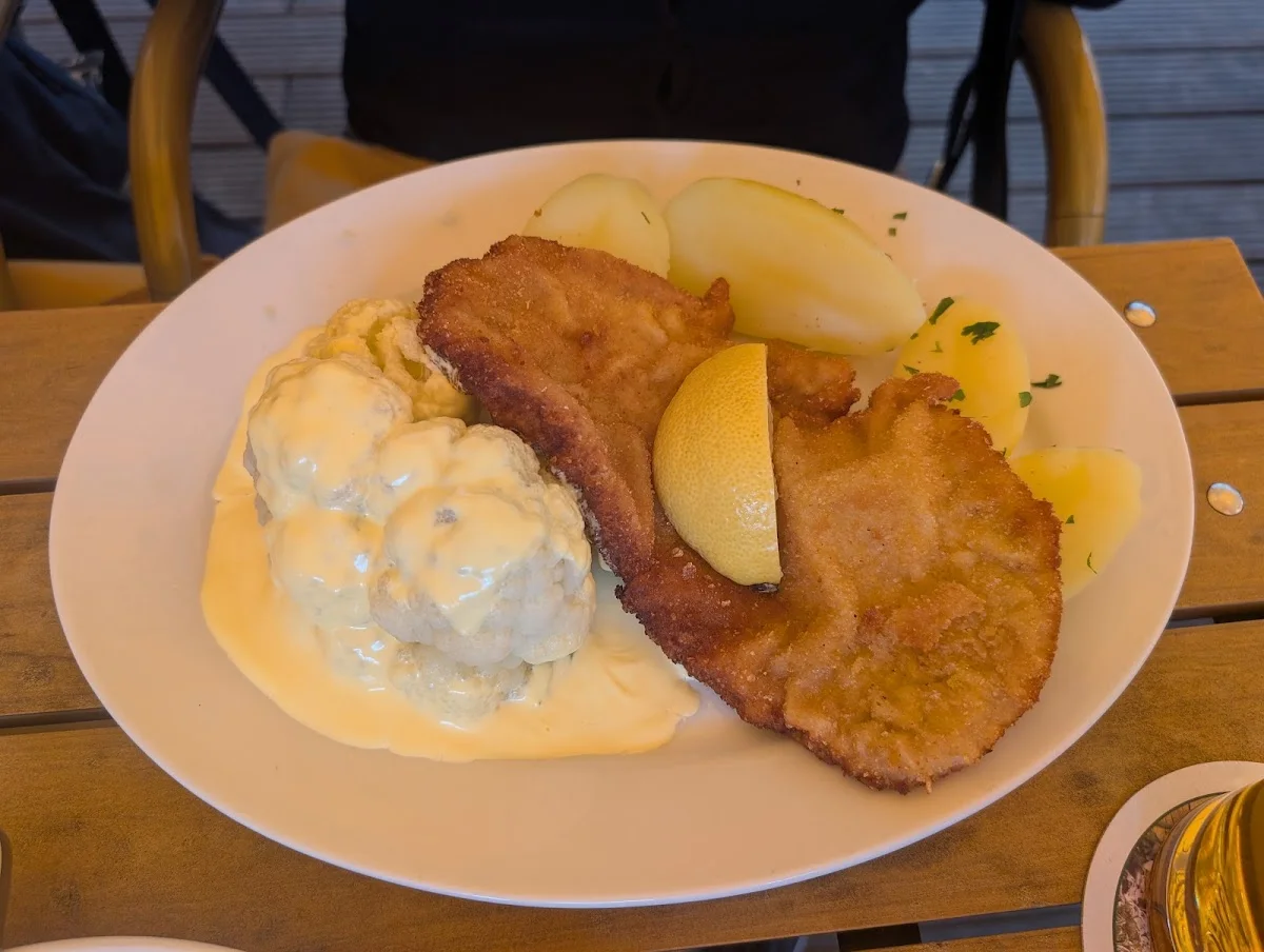 Restaurant Bräustübl – Essen und Trinken in Berlin
