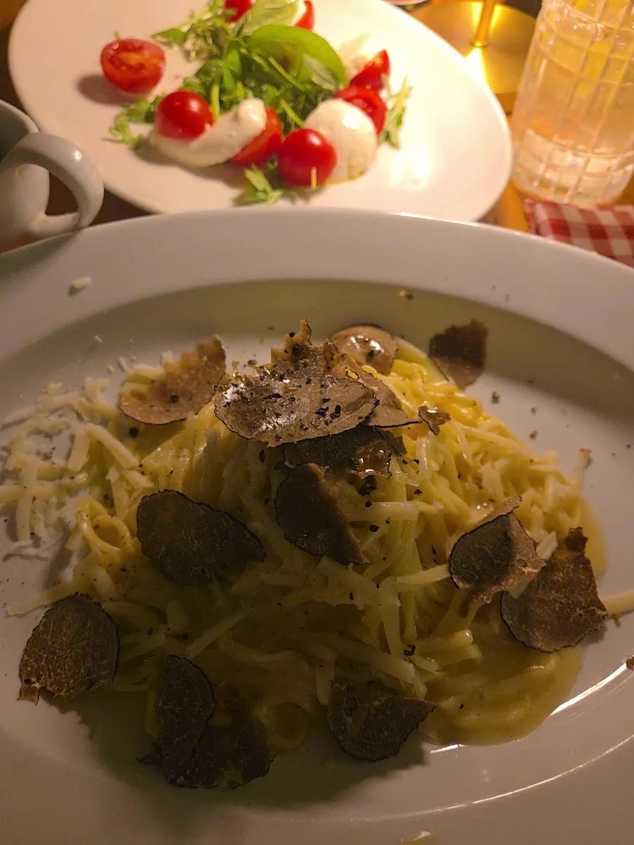 Luardi 🥇🇮🇹 »Cucina della Mamma« – Pizzeria in Berlin