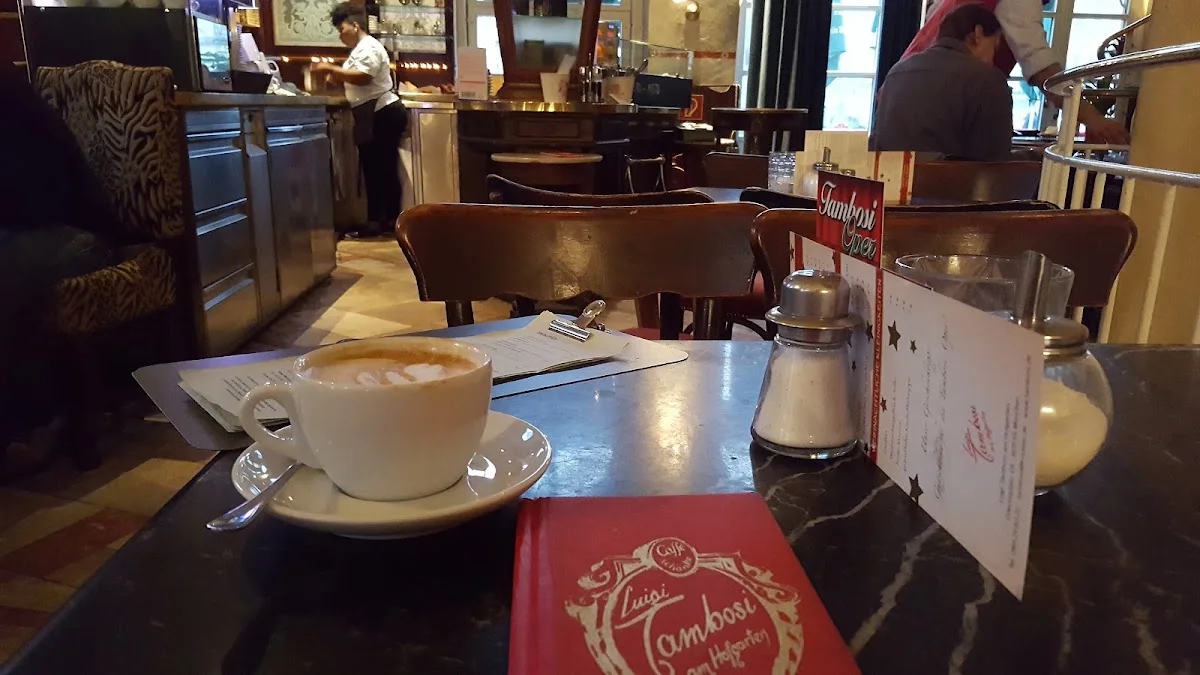 TAMBOSI – Essen und Trinken in München, Bayern