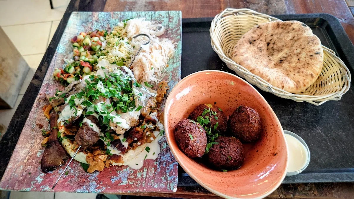 Dominion – Falafel in Frankfurt am Main, Hessen