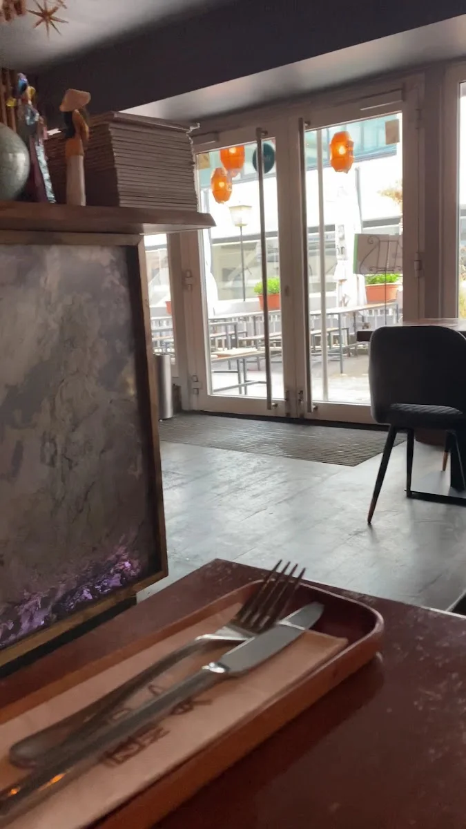 Restaurant Cochin 1982 – Atmosphäre in Stuttgart, Baden-Württemberg