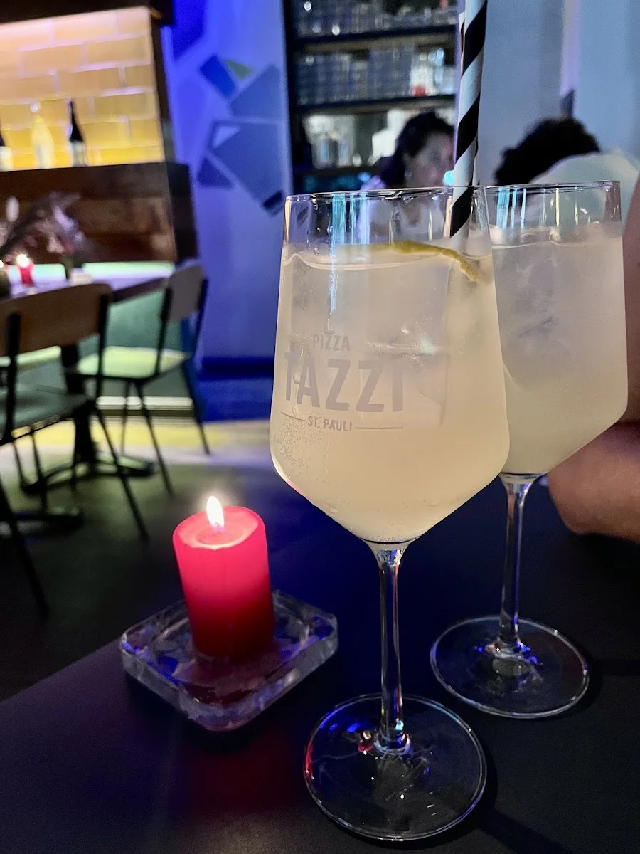 Tazzi Pizza – Sangría in Hamburg