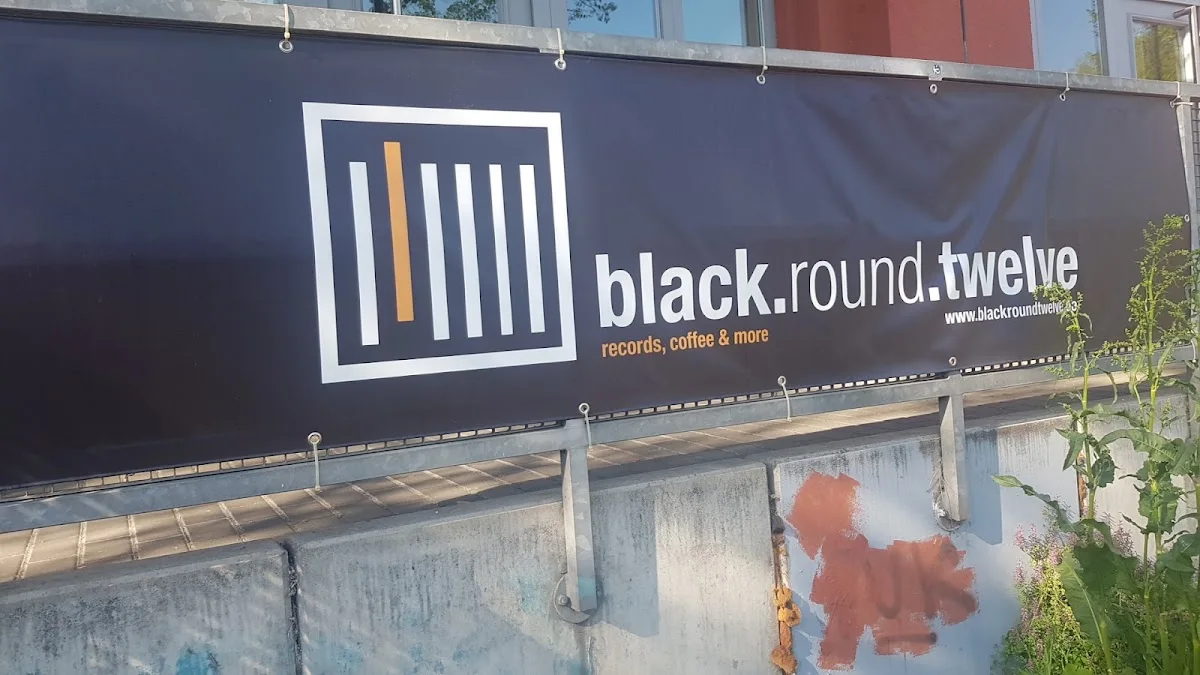 black.round.twelve - record store & distribution – Tümü in Berlin