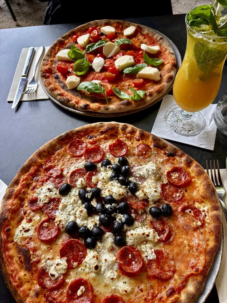 Villa Dante – Essen und Trinken in München, Bayern