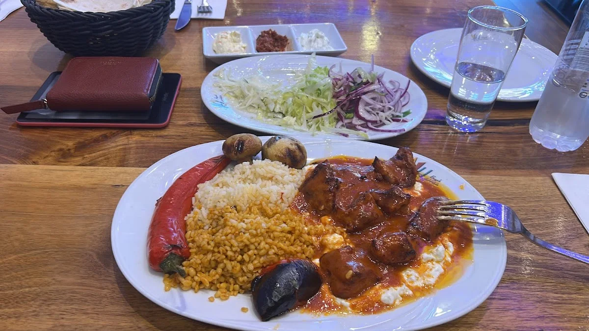 Büyük Harran Doy Doy – Hühnchen mit Reis in Köln, Nordrhein-Westfalen