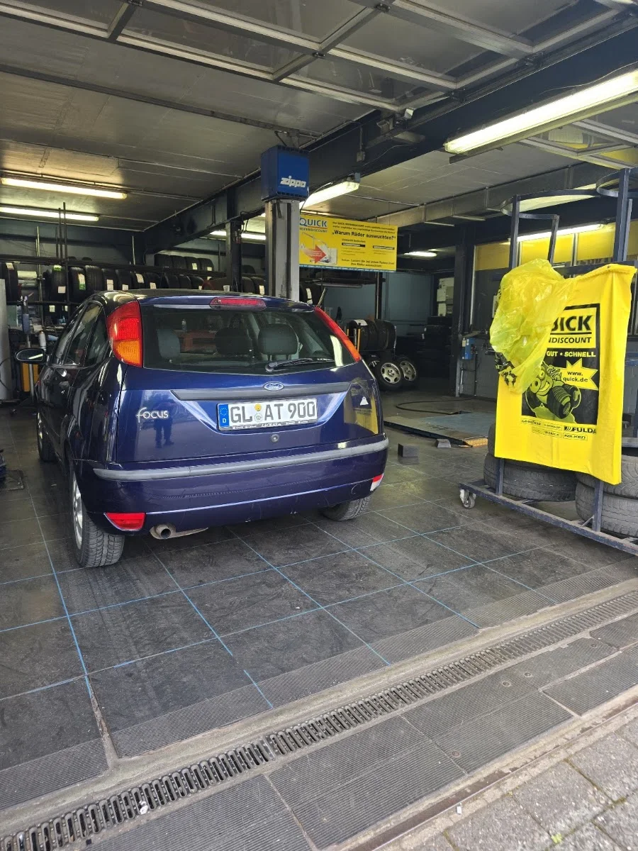 Quick Reifendiscount Ralf Beck GmbH – Besucherfoto von Ron in Bergisch Gladbach, Nordrhein-Westfalen