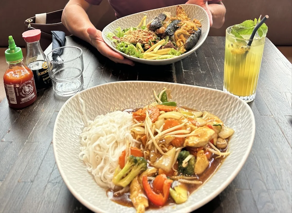 Hanoi Deli Rathaus – Sushi-Restaurant in Hamburg
