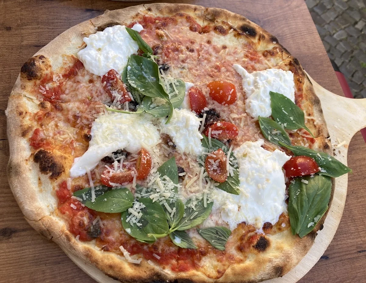 Pizzeria Marienkäfer – Essen und Trinken in Berlin