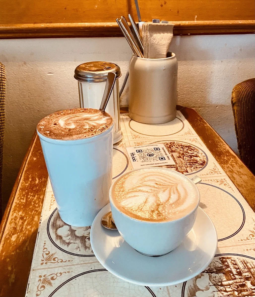 Trachtenvogl – Cappuccino in München, Bayern