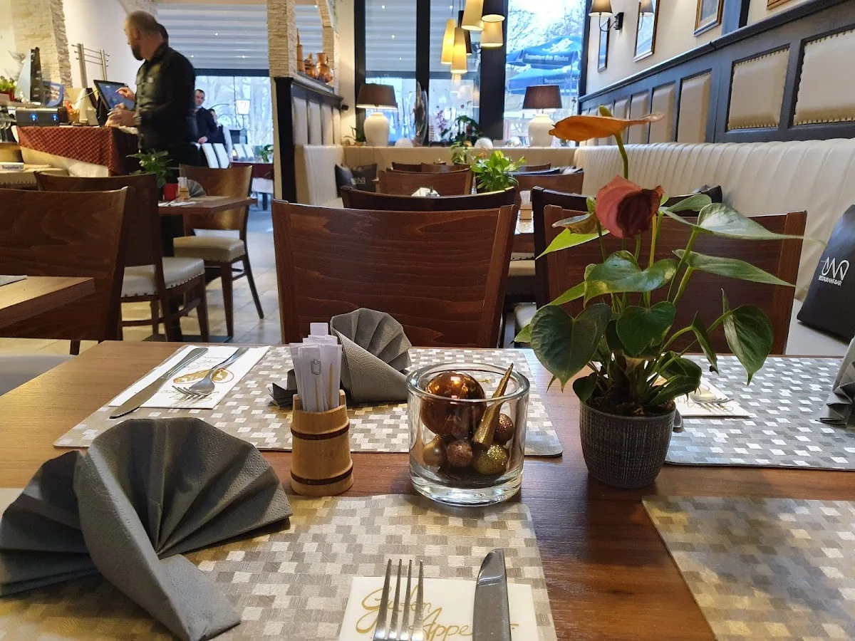Restaurant Una – Essen und Trinken in München, Bayern