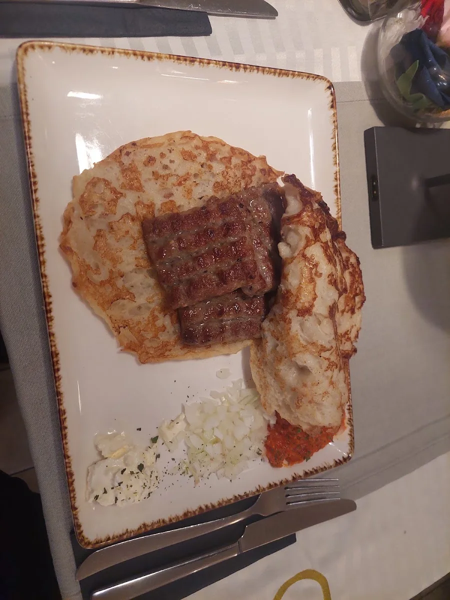 Restaurant Una – Steak und Eier in München, Bayern