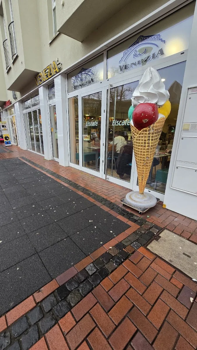 Eiscafé Venezia – Besucherfoto: Pawel aus Düsseldorf in Hilden, Nordrhein-Westfalen