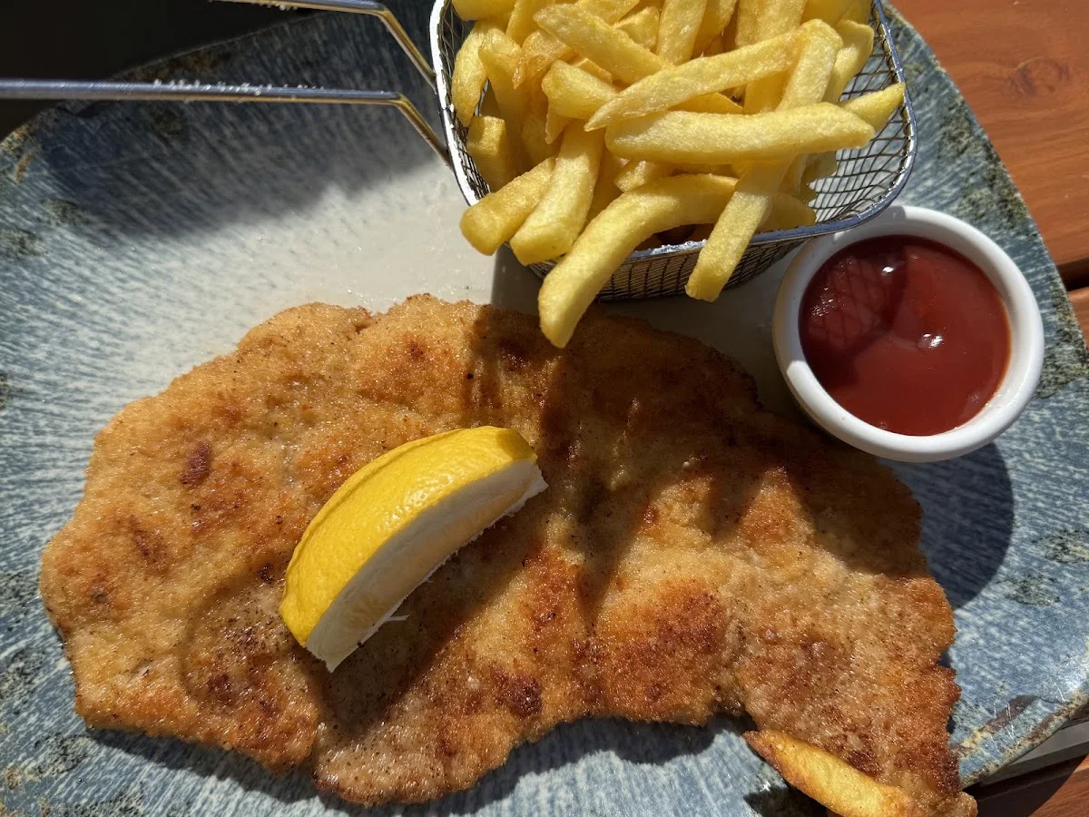 Augustiner am Dante – Schnitzel in München, Bayern