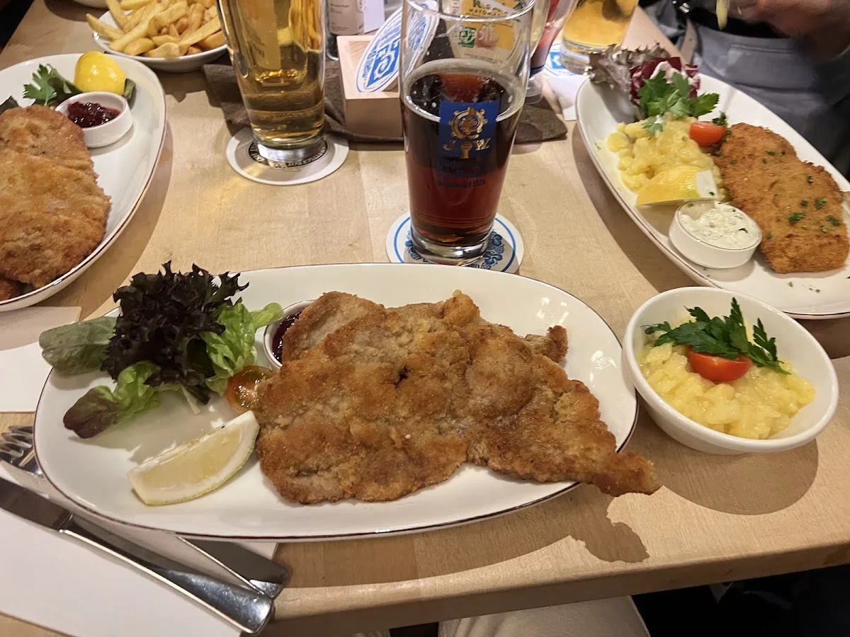 Augustiner Klosterwirt – Essen und Trinken in München, Bayern