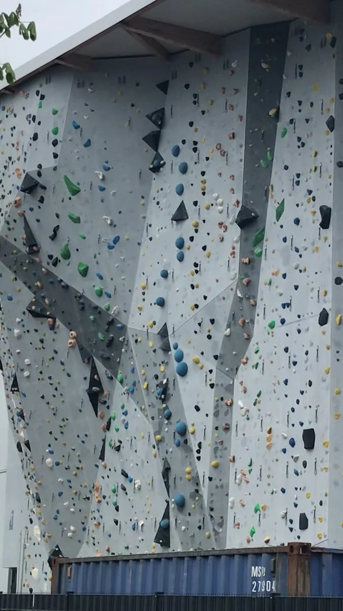 chimpanzodrome Kletter- und Boulderhalle – Fitnessstudio in Frechen, Nordrhein-Westfalen