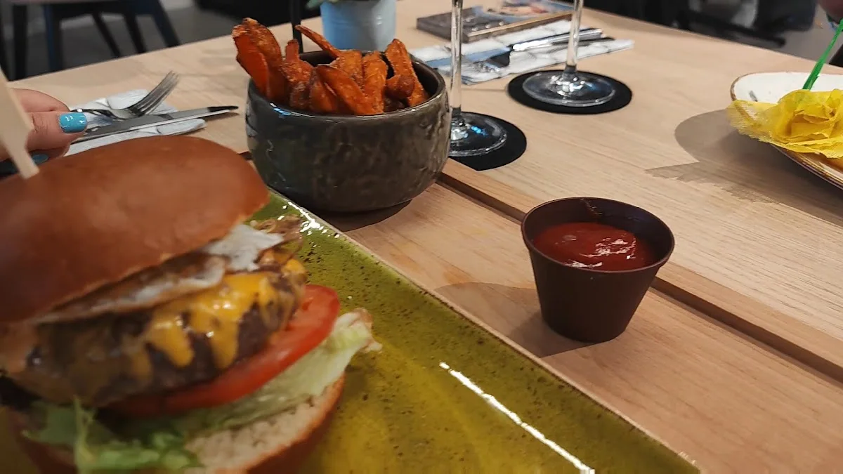 Clubhaus am Geißbockheim – Restaurant in Köln, Nordrhein-Westfalen