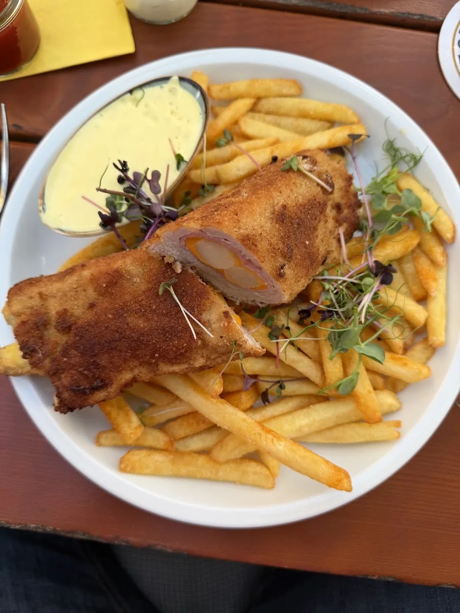 Restaurant Gasthaus am Lohwald – Schnitzel in Neusäß, Bayern