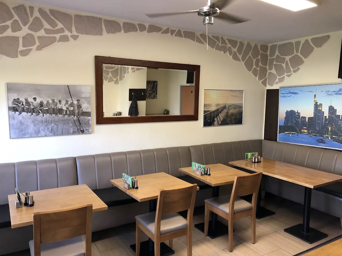 Döner & Pizza Land – Atmosphäre in Frankfurt am Main, Hessen