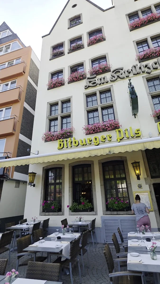 Kroatisches & Internationales Restaurant Slavia – Mediterranes Restaurant in Köln, Nordrhein-Westfalen