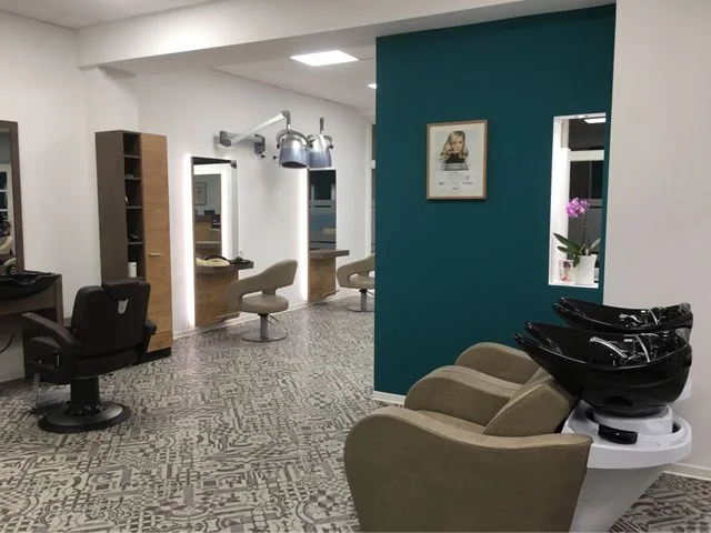 Salon am Stadtbad – Innenansichten in Halle, Sachsen-Anhalt