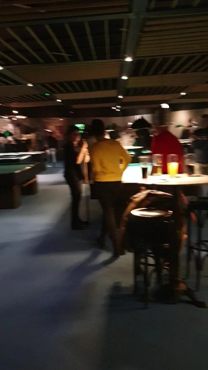 Happy Billard – Zimmer in Planegg, Bayern
