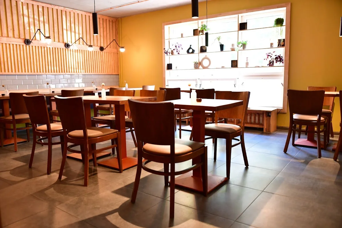 Shisomen Vegan Ramen & Cocktails – Atmosphäre in Berlin