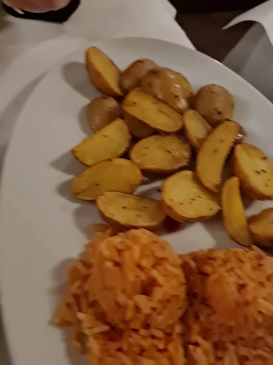 Griechisches Restaurant Hirsch – Essen und Trinken in Stuttgart, Baden-Württemberg