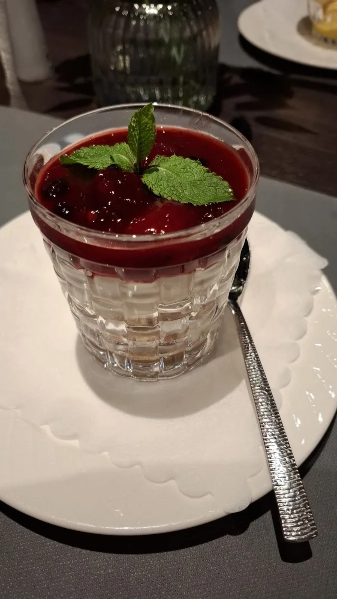 Griechisches Restaurant Hirsch – Panna cotta in Stuttgart, Baden-Württemberg