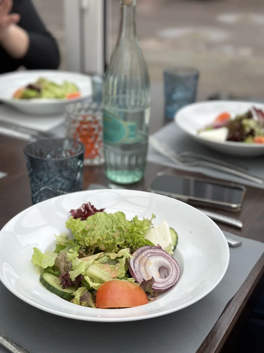 Griechisches Restaurant Hirsch – Griechischer Salat in Stuttgart, Baden-Württemberg