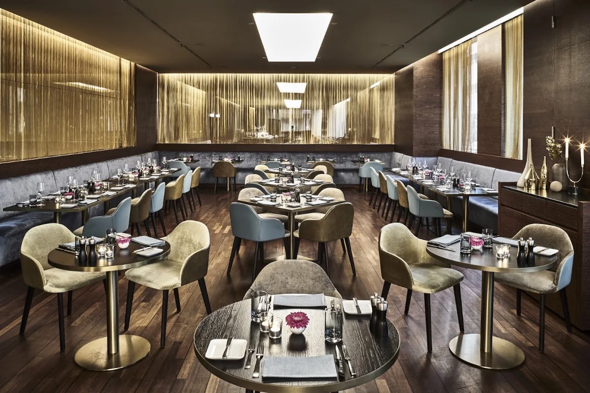 [m]eatery restaurant & botanist bar Hamburg – Atmosphäre in Hamburg